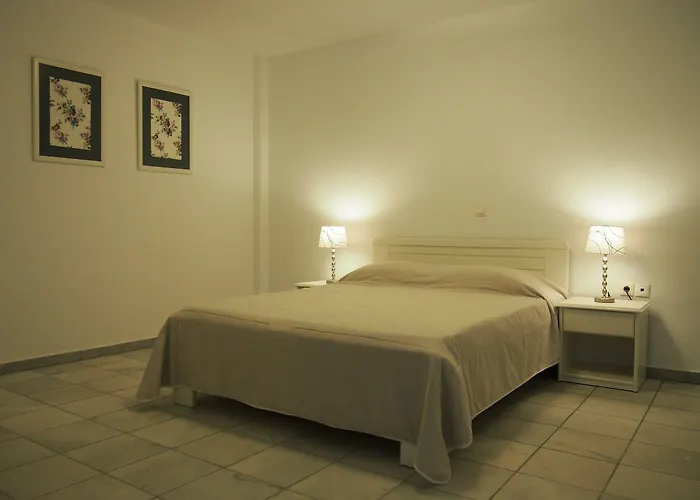 Cosme, A Luxury Collection Resort, Paros 5* נאוסה