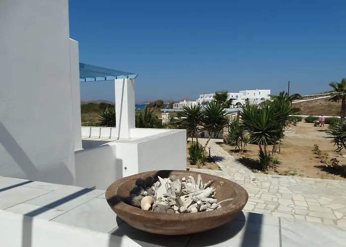 Cosme, A Luxury Collection Resort, Paros מלון נאוסה